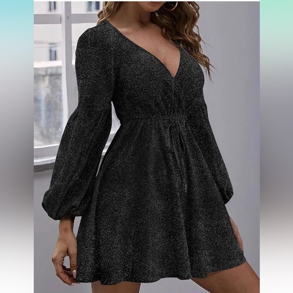 Women's Dress, Long Sleeve, V Neck, sparkly black, size Large - Picture 2 of 5